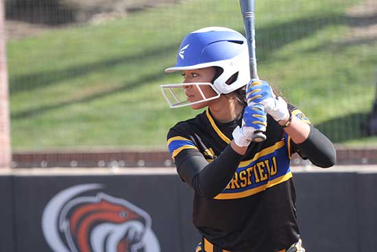 16 athletic teams competing in NCAA Division I