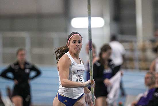 2017: Julianne Finch, women's track and field